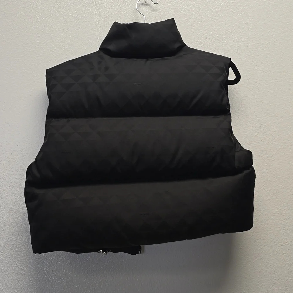 Prada Down Vest 36/S - Picture 5 of 8